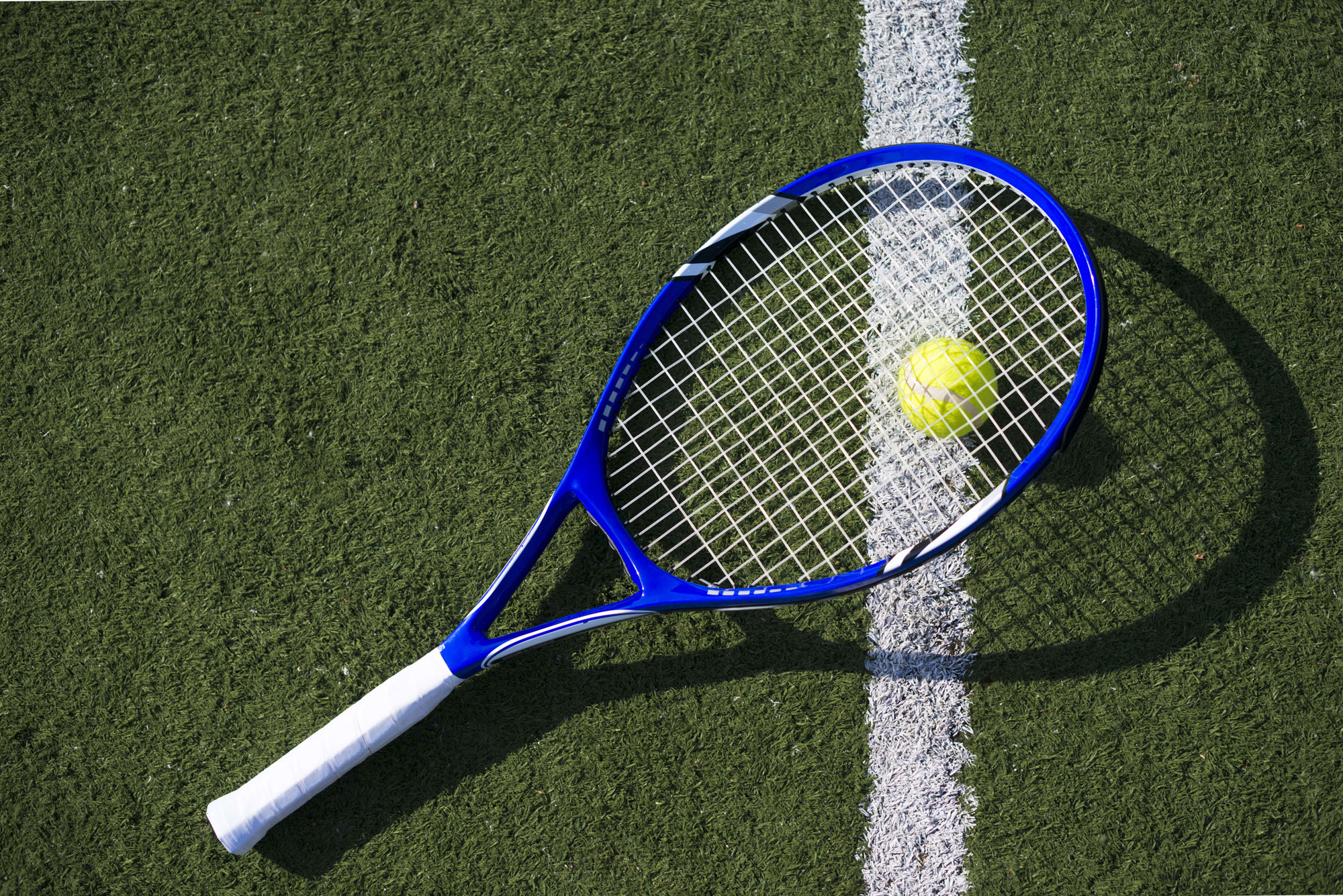 Tennis racket